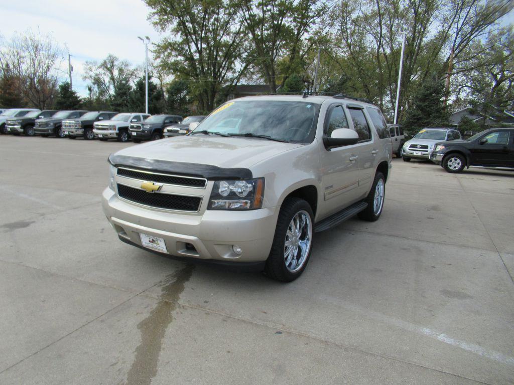 photo of 2013 CHEVROLET TAHOE 4DR