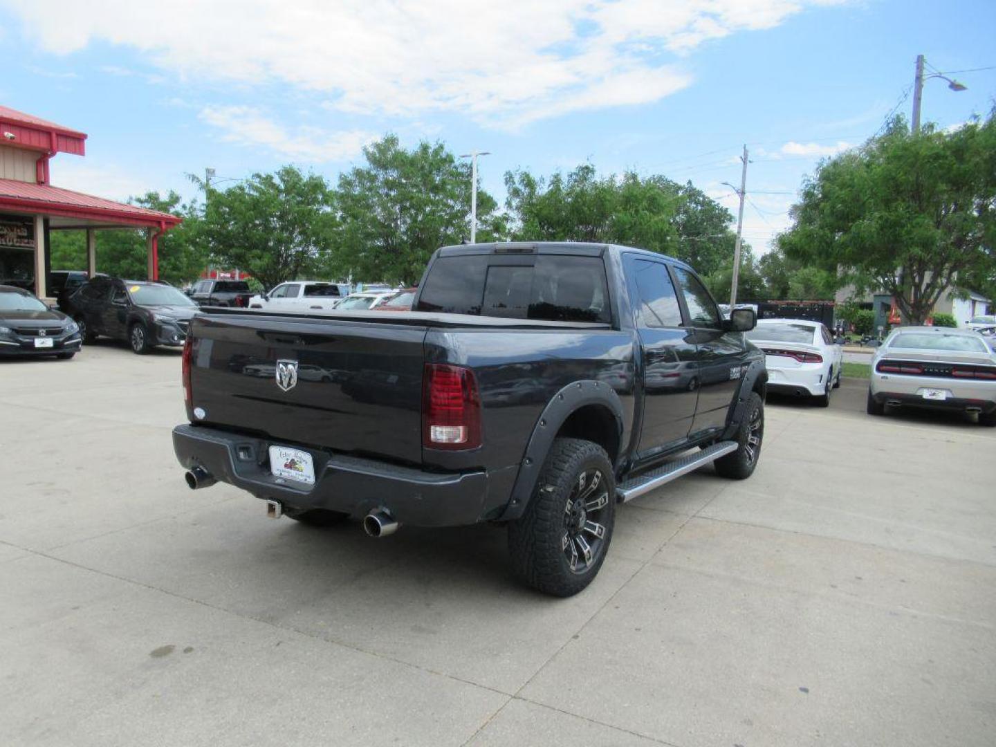 2013 GRAY RAM 1500 SPORT (1C6RR7MT9DS) with an 5.7L engine, Automatic transmission, located at 908 SE 14th Street, Des Moines, IA, 50317, (515) 281-0330, 41.580303, -93.597046 - Photo#4