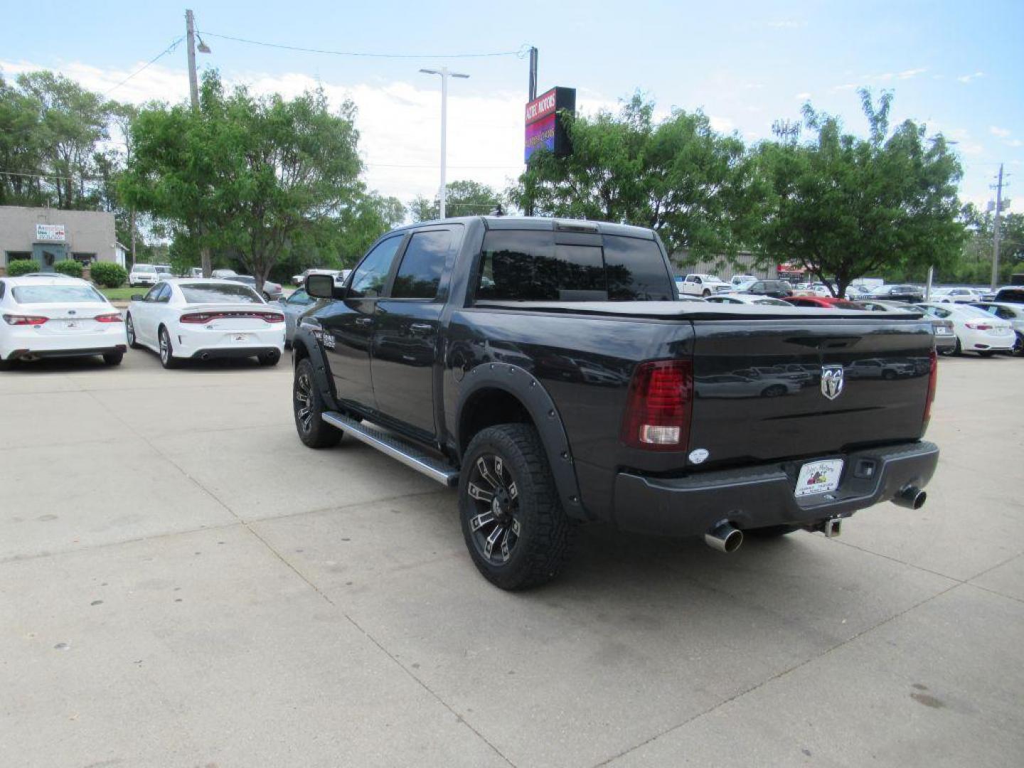 2013 GRAY RAM 1500 SPORT (1C6RR7MT9DS) with an 5.7L engine, Automatic transmission, located at 908 SE 14th Street, Des Moines, IA, 50317, (515) 281-0330, 41.580303, -93.597046 - Photo#6