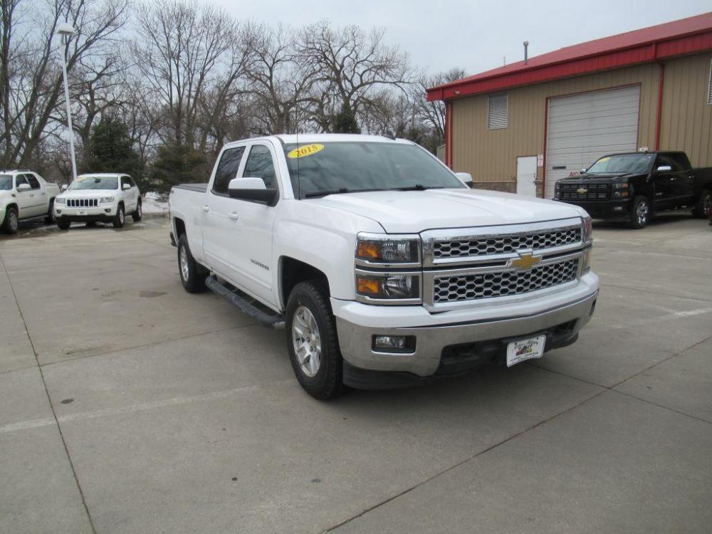 2015 WHITE CHEVROLET SILVERADO 1500 LT (3GCUKREC7FG) with an 5.3L engine, Automatic transmission, located at 908 SE 14th Street, Des Moines, IA, 50317, (515) 281-0330, 41.580303, -93.597046 - Photo #2