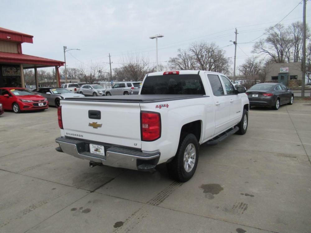 2015 WHITE CHEVROLET SILVERADO 1500 LT (3GCUKREC7FG) with an 5.3L engine, Automatic transmission, located at 908 SE 14th Street, Des Moines, IA, 50317, (515) 281-0330, 41.580303, -93.597046 - Photo #4