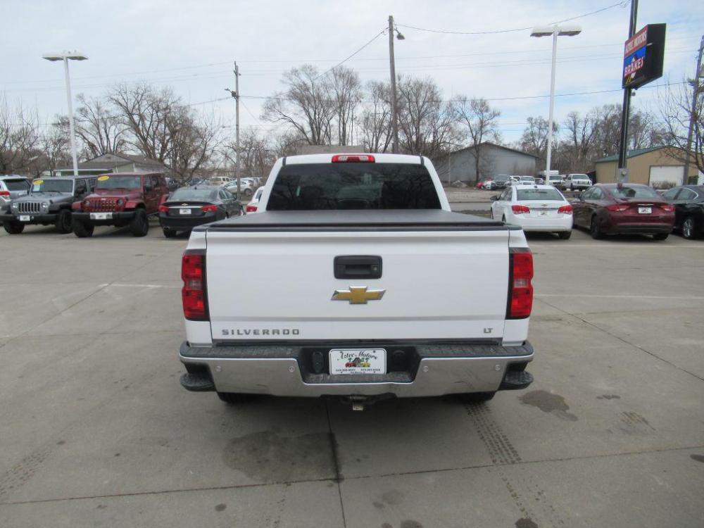 2015 WHITE CHEVROLET SILVERADO 1500 LT (3GCUKREC7FG) with an 5.3L engine, Automatic transmission, located at 908 SE 14th Street, Des Moines, IA, 50317, (515) 281-0330, 41.580303, -93.597046 - Photo #5