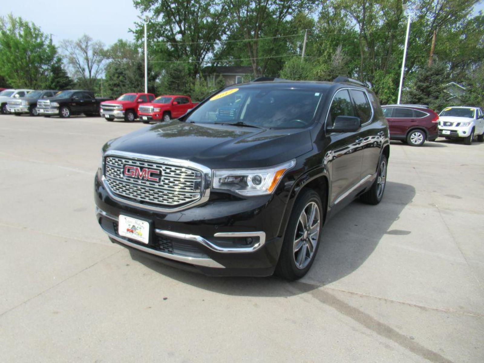 2017 BLACK GMC ACADIA DENALI (1GKKNXLS5HZ) with an 3.6L engine, Automatic transmission, located at 908 SE 14th Street, Des Moines, IA, 50317, (515) 281-0330, 41.580303, -93.597046 - Photo #0