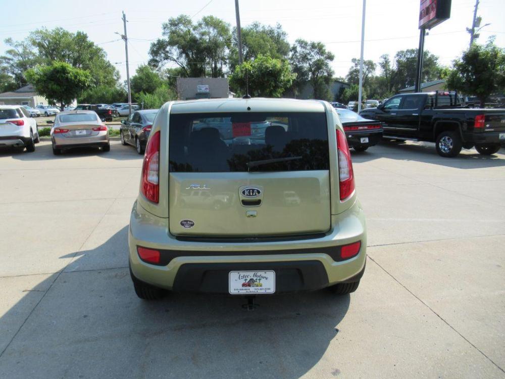 2012 GREEN KIA SOUL + (KNDJT2A61C7) with an 2.0L engine, Automatic transmission, located at 908 SE 14th Street, Des Moines, IA, 50317, (515) 281-0330, 41.580303, -93.597046 - Photo #1