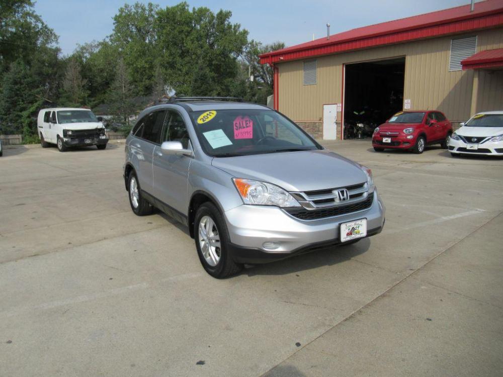 2011 SILVER HONDA CR-V EXL (5J6RE4H77BL) with an 2.4L engine, Automatic transmission, located at 908 SE 14th Street, Des Moines, IA, 50317, (515) 281-0330, 41.580303, -93.597046 - Photo #2