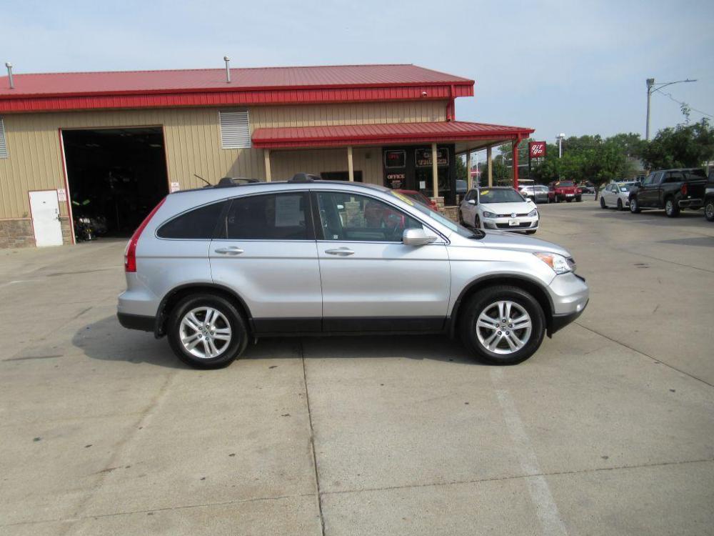 2011 SILVER HONDA CR-V EXL (5J6RE4H77BL) with an 2.4L engine, Automatic transmission, located at 908 SE 14th Street, Des Moines, IA, 50317, (515) 281-0330, 41.580303, -93.597046 - Photo #3