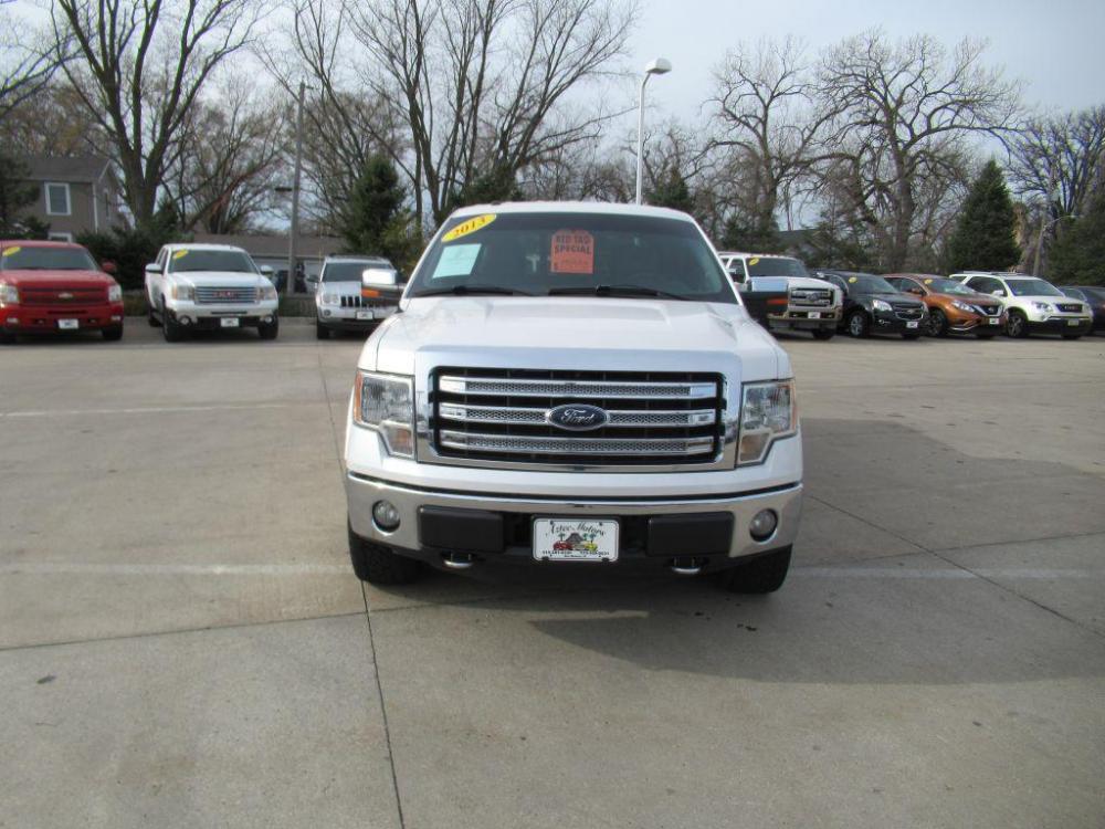 2013 WHITE FORD F150 SUPERCREW LARIAT (1FTFW1EFXDK) with an 5.0L engine, Automatic transmission, located at 908 SE 14th Street, Des Moines, IA, 50317, (515) 281-0330, 41.580303, -93.597046 - Photo #1