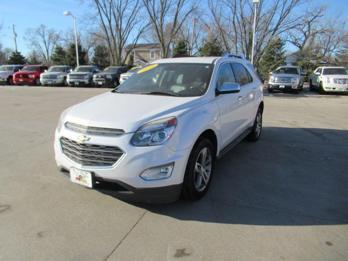 2016 WHITE CHEVROLET EQUINOX LTZ (2GNALDEK2G6) with an 2.4L engine, Automatic transmission, located at 908 SE 14th Street, Des Moines, IA, 50317, (515) 281-0330, 41.580303, -93.597046 - Photo#0