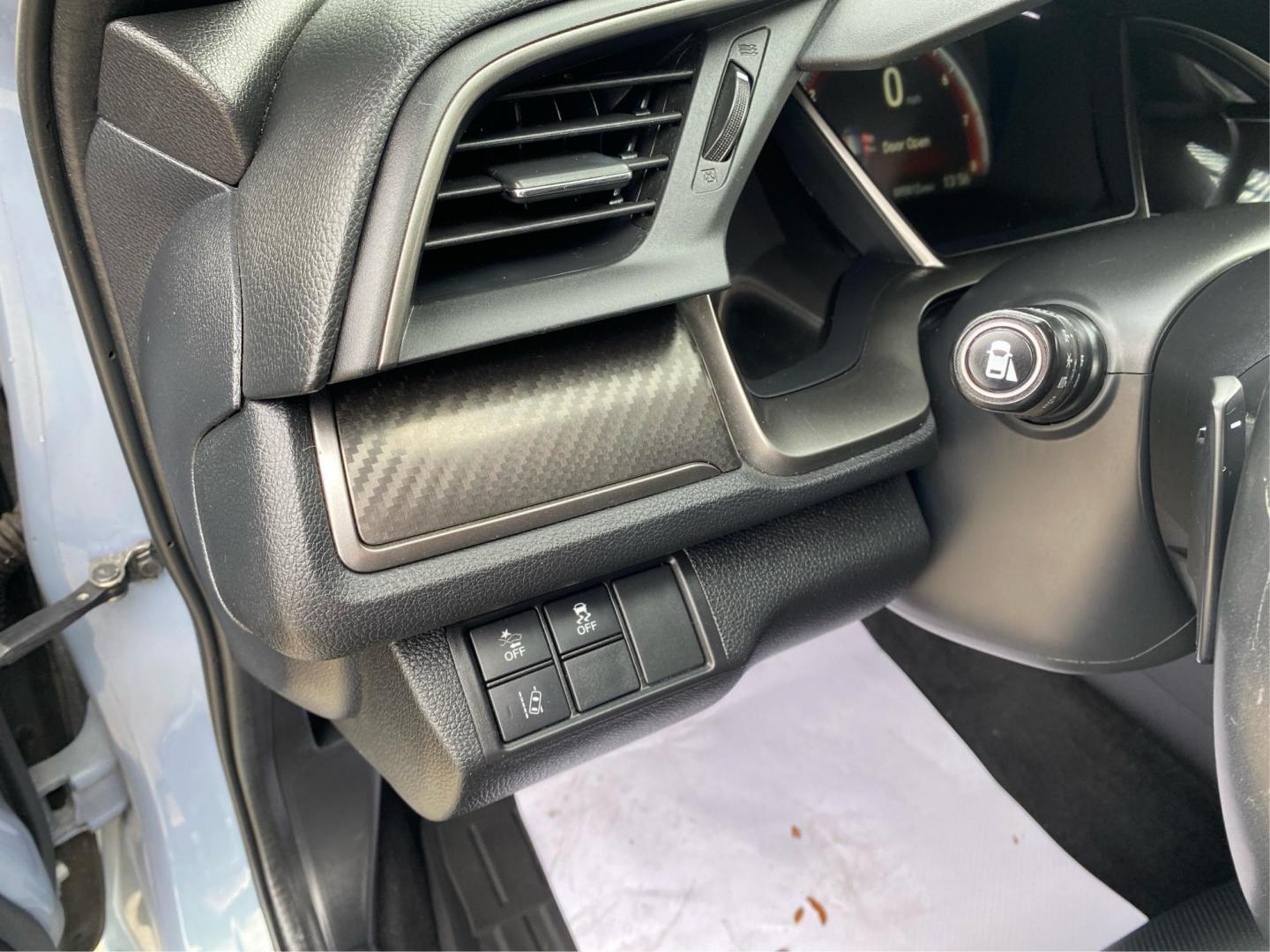 2017 BLUE HONDA CIVIC SPORT TOURING (SHHFK7H94HU) with an 1.5L engine, Continuously Variable transmission, located at 908 SE 14th Street, Des Moines, IA, 50317, (515) 281-0330, 41.580303, -93.597046 - Photo#17