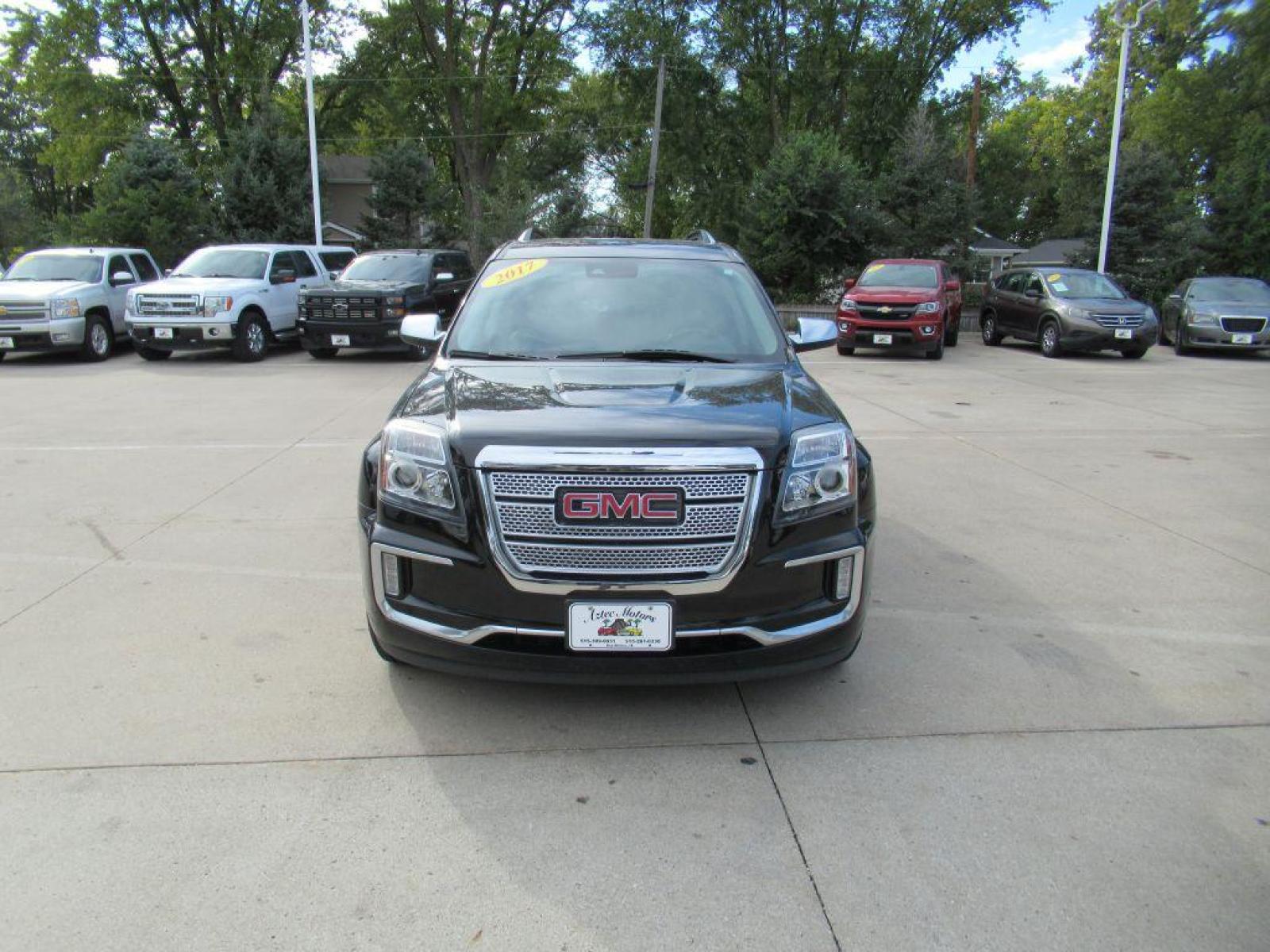 2017 BLACK GMC TERRAIN DENALI (2GKFLVE3XH6) with an 3.6L engine, Automatic transmission, located at 908 SE 14th Street, Des Moines, IA, 50317, (515) 281-0330, 41.580303, -93.597046 - Photo #1