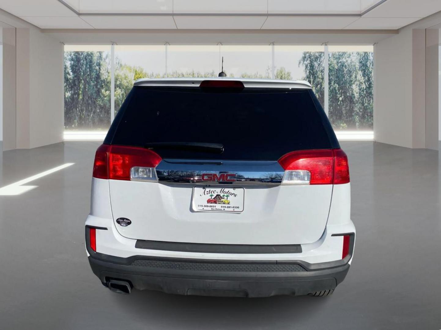 2016 WHITE GMC TERRAIN SLE (2GKALMEK2G6) with an 2.4L engine, Automatic transmission, located at 908 SE 14th Street, Des Moines, IA, 50317, (515) 281-0330, 41.580303, -93.597046 - Photo#3