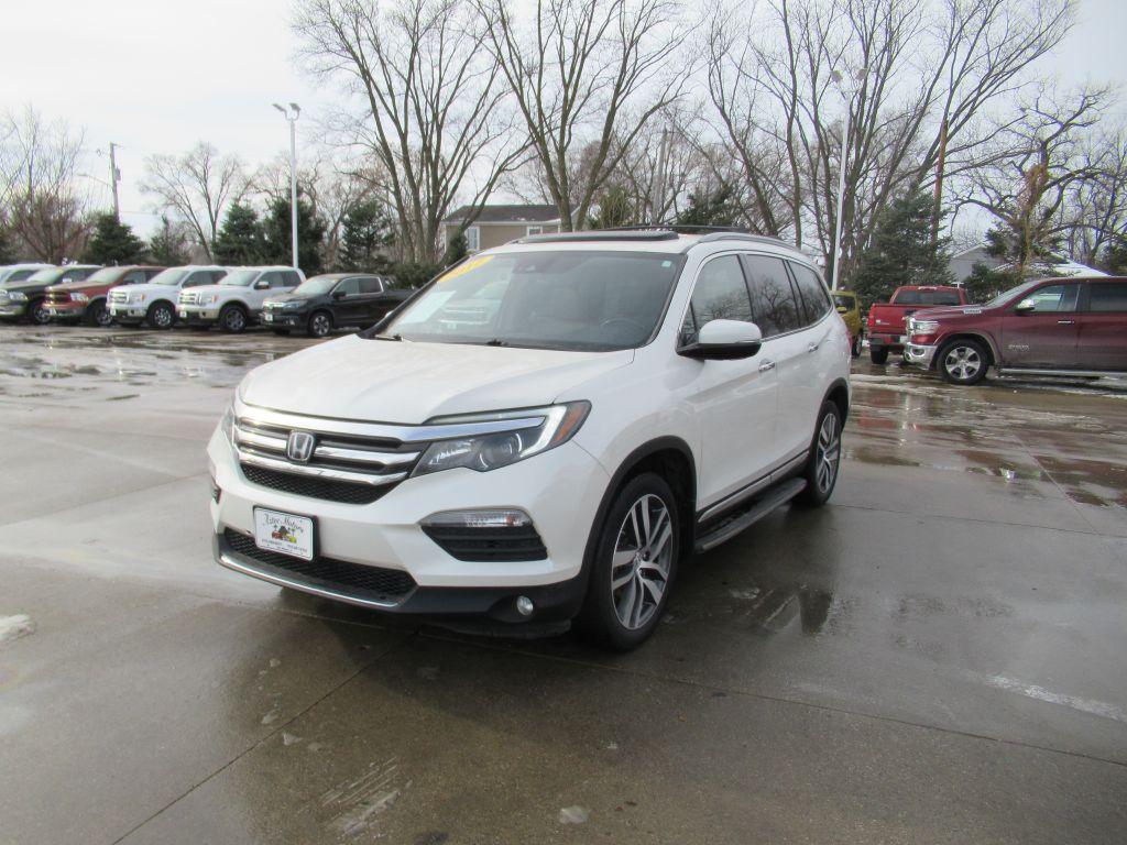 photo of 2017 HONDA PILOT 4DR