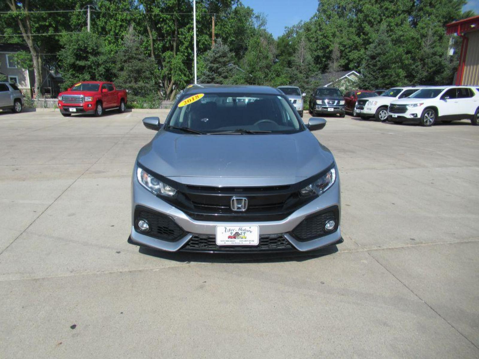 2018 SILVER HONDA CIVIC LX (19XFC2F59JE) with an 2.0L engine, Continuously Variable transmission, located at 908 SE 14th Street, Des Moines, IA, 50317, (515) 281-0330, 41.580303, -93.597046 - Photo #1