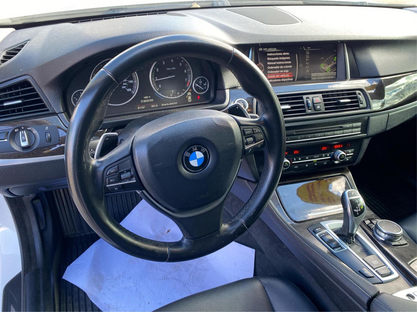 2016 WHITE BMW 528 I (WBA5A5C51GG) with an 2.0L engine, Automatic transmission, located at 908 SE 14th Street, Des Moines, IA, 50317, (515) 281-0330, 41.580303, -93.597046 - Photo#15