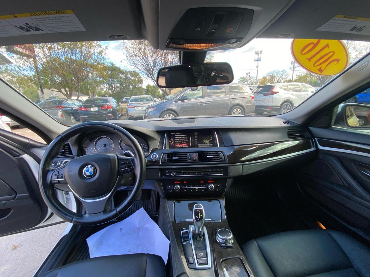 2016 WHITE BMW 528 I (WBA5A5C51GG) with an 2.0L engine, Automatic transmission, located at 908 SE 14th Street, Des Moines, IA, 50317, (515) 281-0330, 41.580303, -93.597046 - Photo#20