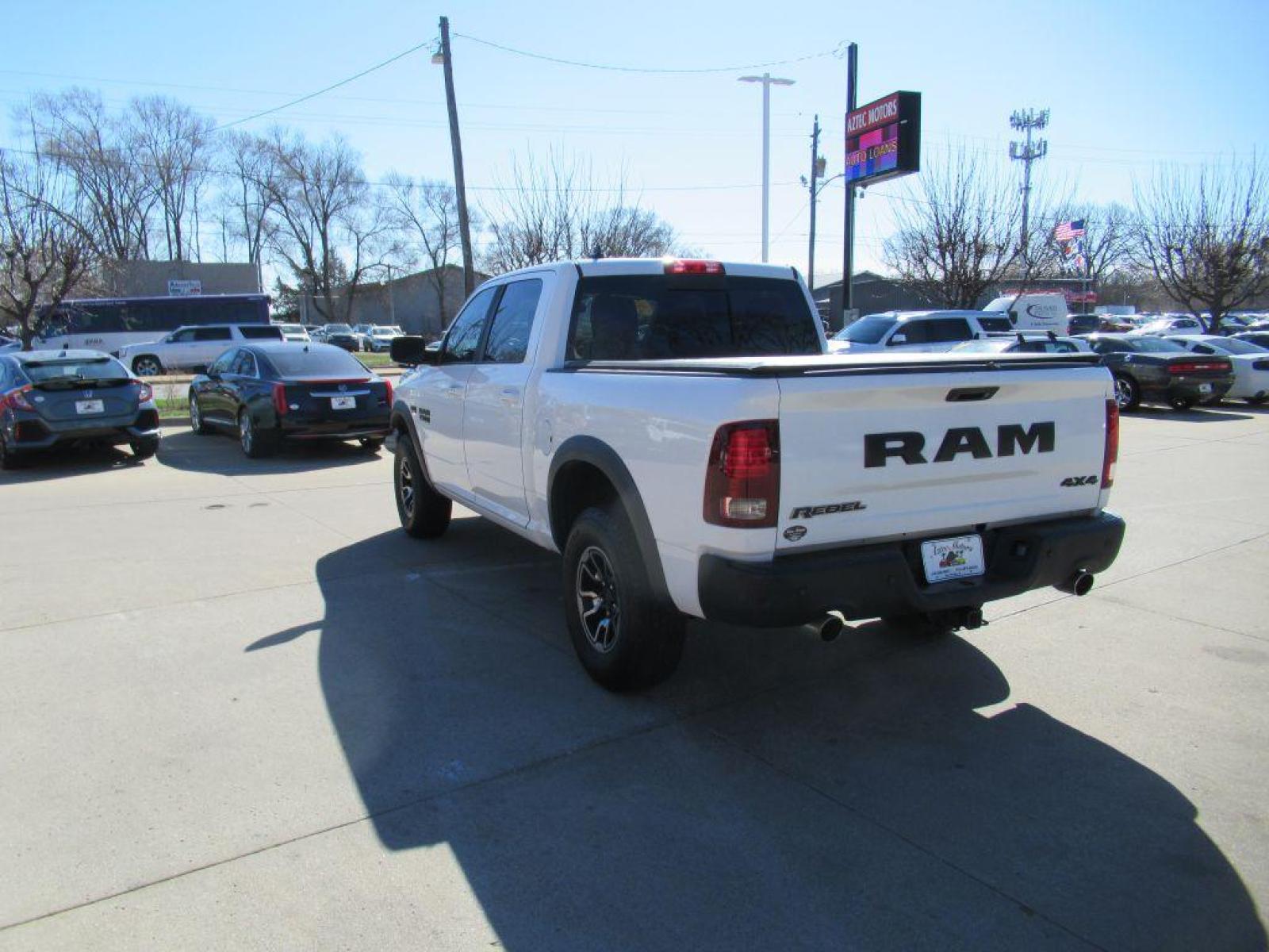 2016 WHITE RAM 1500 REBEL (1C6RR7YT7GS) with an 5.7L engine, Automatic transmission, located at 908 SE 14th Street, Des Moines, IA, 50317, (515) 281-0330, 41.580303, -93.597046 - Photo #6