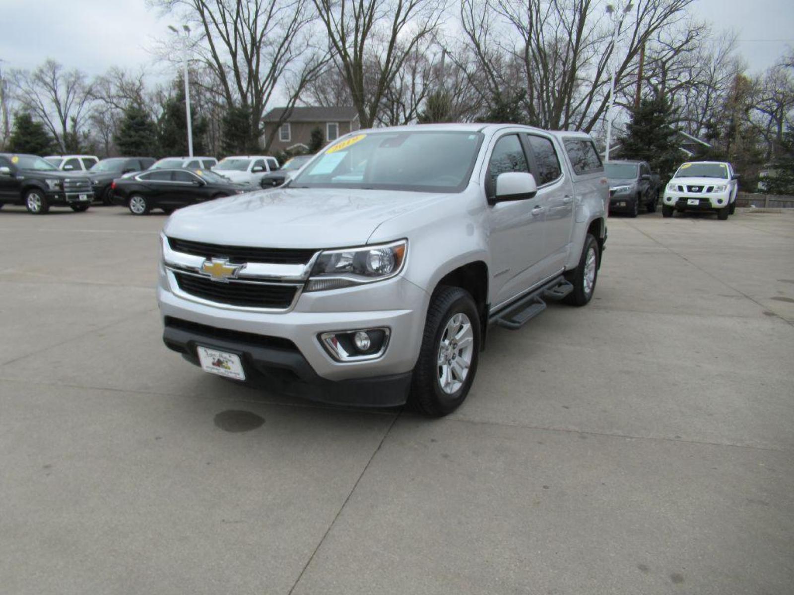 2019 SILVER CHEVROLET COLORADO LT (1GCGTCEN7K1) with an 3.6L engine, Automatic transmission, located at 908 SE 14th Street, Des Moines, IA, 50317, (515) 281-0330, 41.580303, -93.597046 - Photo #0