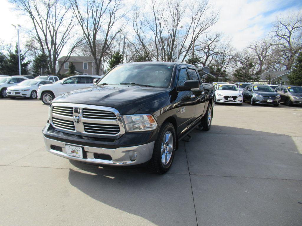 photo of 2016 RAM 1500 4DR