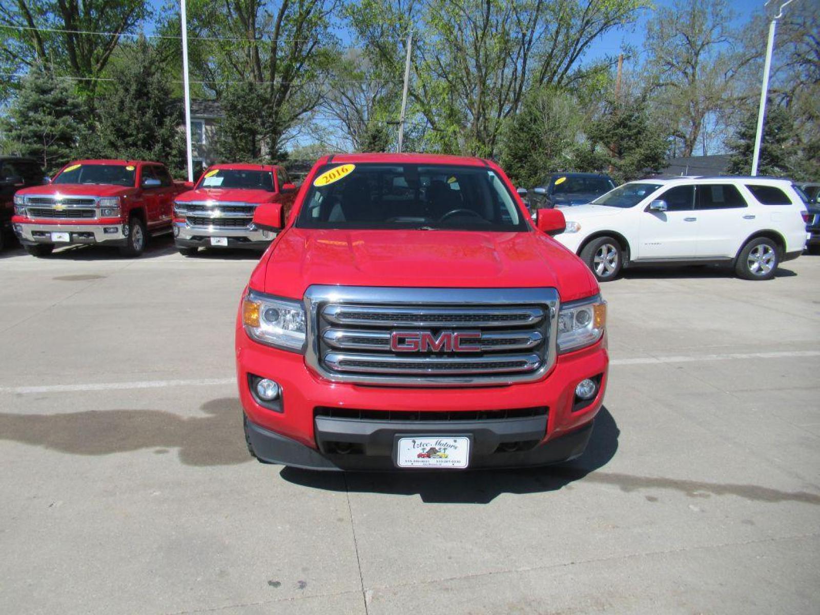 2016 RED GMC CANYON SLE (1GTG6CE37G1) with an 3.6L engine, Automatic transmission, located at 908 SE 14th Street, Des Moines, IA, 50317, (515) 281-0330, 41.580303, -93.597046 - Photo #1