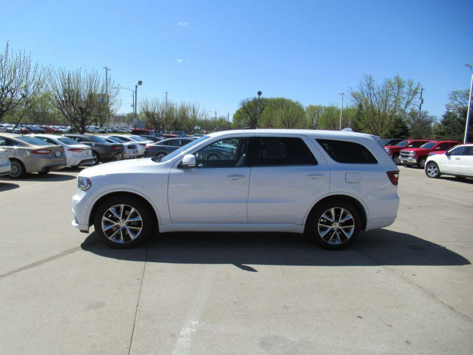 2015 WHITE DODGE DURANGO R/T (1C4SDJCT3FC) with an 5.7L engine, Automatic transmission, located at 908 SE 14th Street, Des Moines, IA, 50317, (515) 281-0330, 41.580303, -93.597046 - Photo #7