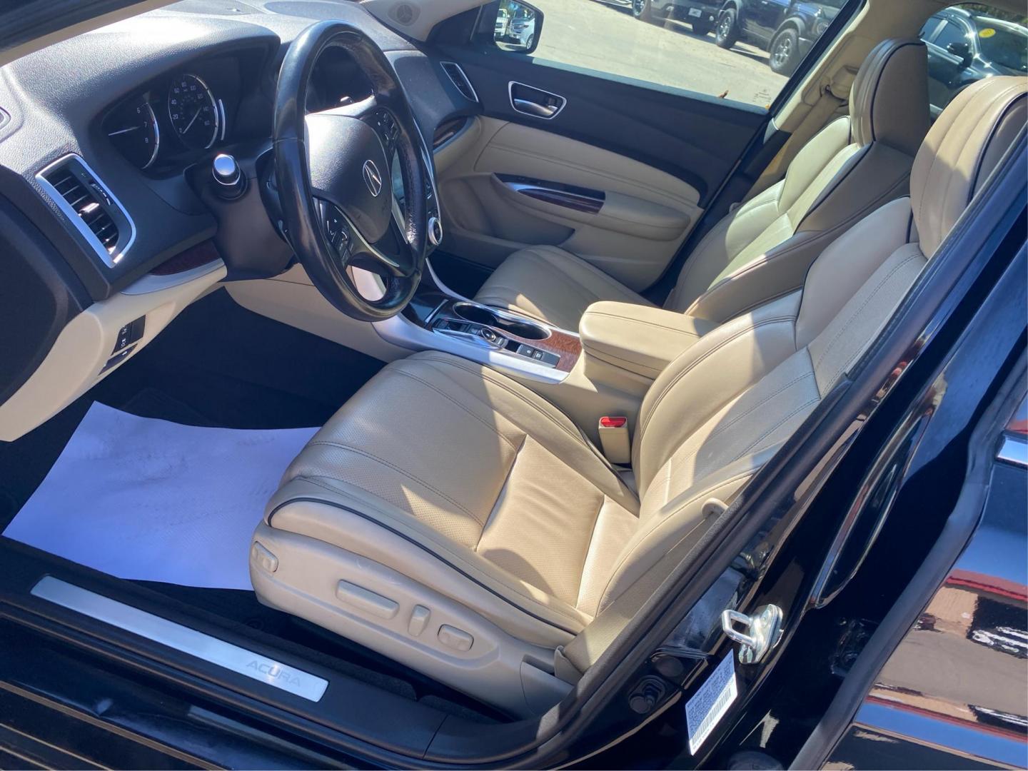 2019 BLACK ACURA TLX TECHNOLOGY (19UUB2F43KA) with an 3.5L engine, Automatic transmission, located at 908 SE 14th Street, Des Moines, IA, 50317, (515) 281-0330, 41.580303, -93.597046 - Photo#8