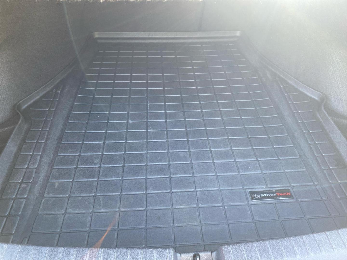 2019 BLACK ACURA TLX TECHNOLOGY (19UUB2F43KA) with an 3.5L engine, Automatic transmission, located at 908 SE 14th Street, Des Moines, IA, 50317, (515) 281-0330, 41.580303, -93.597046 - Photo#12