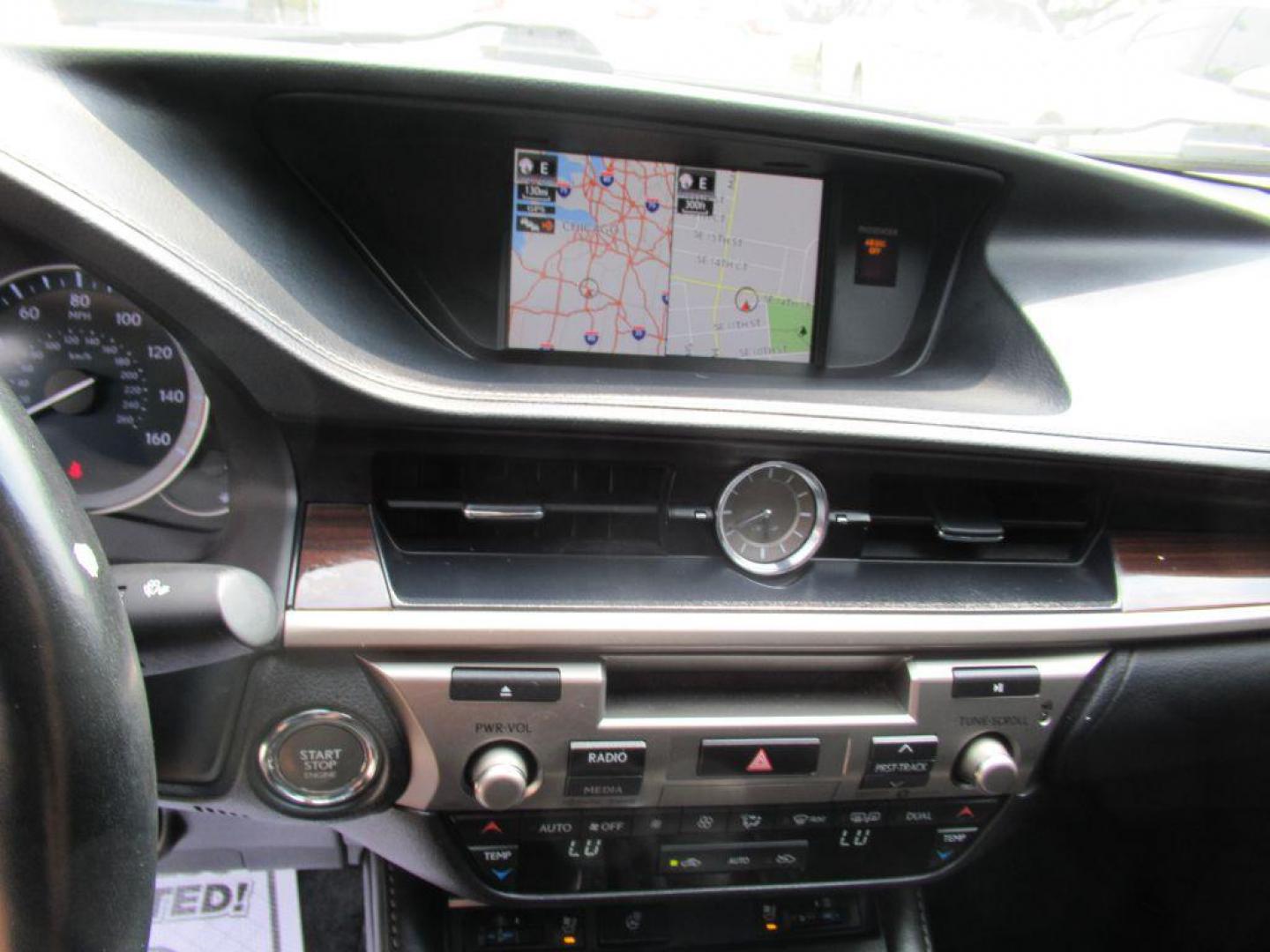 2017 WHITE LEXUS ES 350 (58ABK1GG0HU) with an 3.5L engine, Automatic transmission, located at 908 SE 14th Street, Des Moines, IA, 50317, (515) 281-0330, 41.580303, -93.597046 - Photo#20