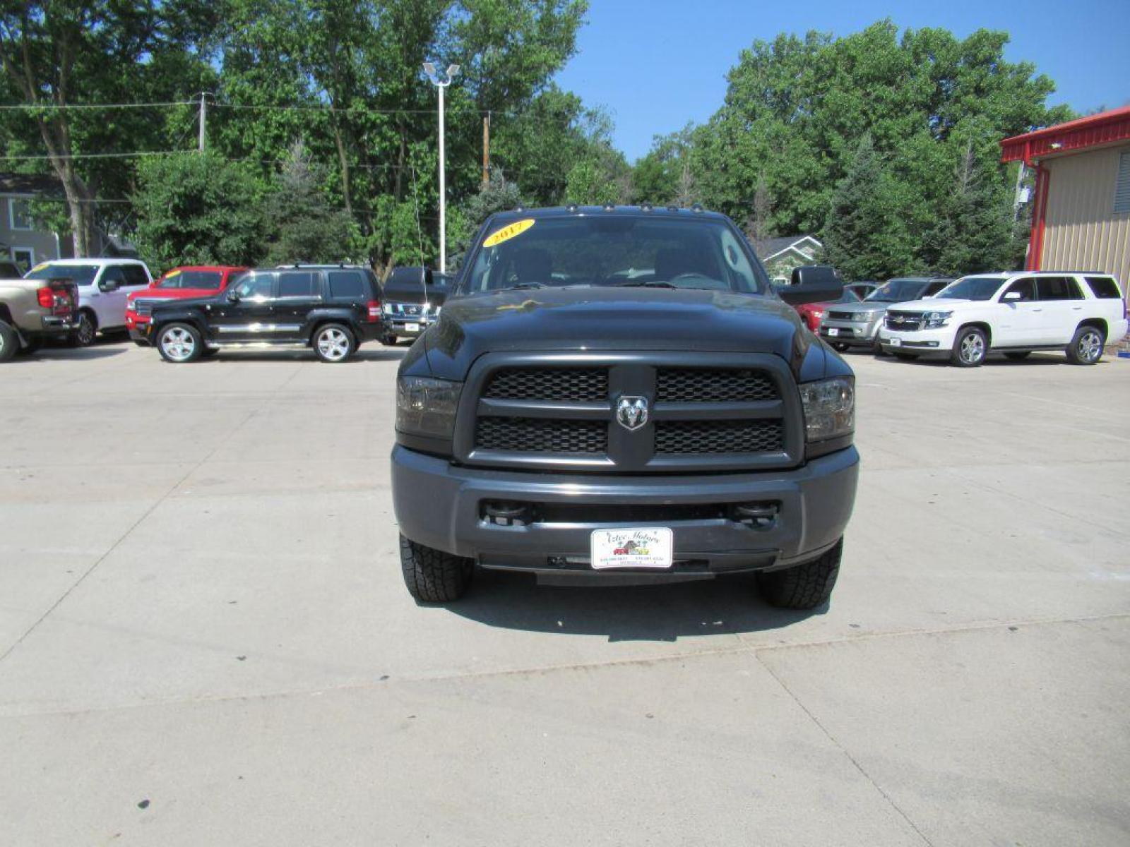 2017 BLACK RAM 3500 ST (3C63R3CL1HG) with an 6.7L engine, Automatic transmission, located at 908 SE 14th Street, Des Moines, IA, 50317, (515) 281-0330, 41.580303, -93.597046 - Photo #1