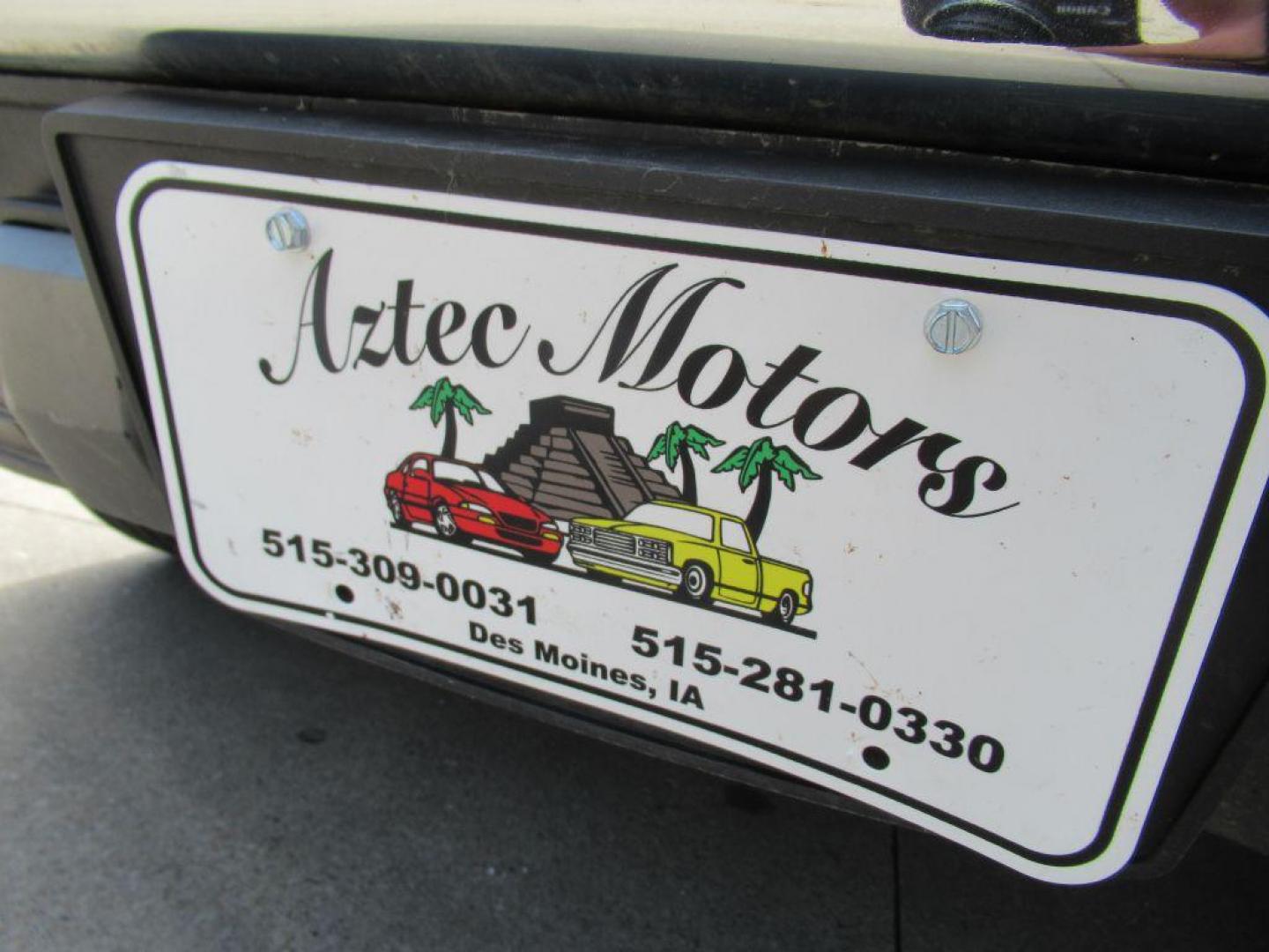 2014 WHITE CHEVROLET SILVERADO 1500 CREW CAB LTZ (3GCUKSEC0EG) with an 5.3L engine, Automatic transmission, located at 908 SE 14th Street, Des Moines, IA, 50317, (515) 281-0330, 41.580303, -93.597046 - Photo#8