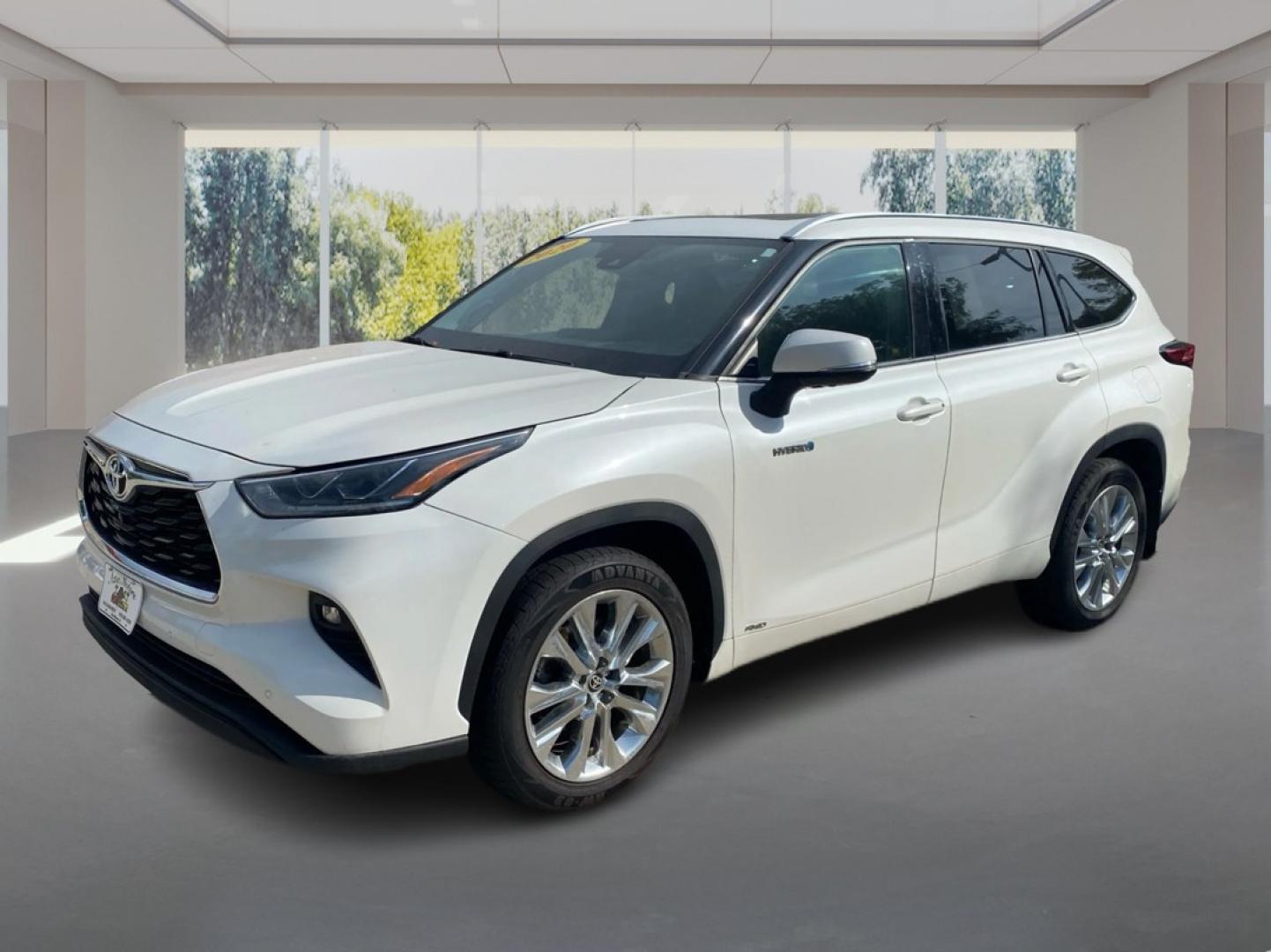 2020 WHITE TOYOTA HIGHLANDER HYBRID LIMITED (5TDDBRCH0LS) with an 2.5L engine, Continuously Variable transmission, located at 908 SE 14th Street, Des Moines, IA, 50317, (515) 281-0330, 41.580303, -93.597046- Photo#7