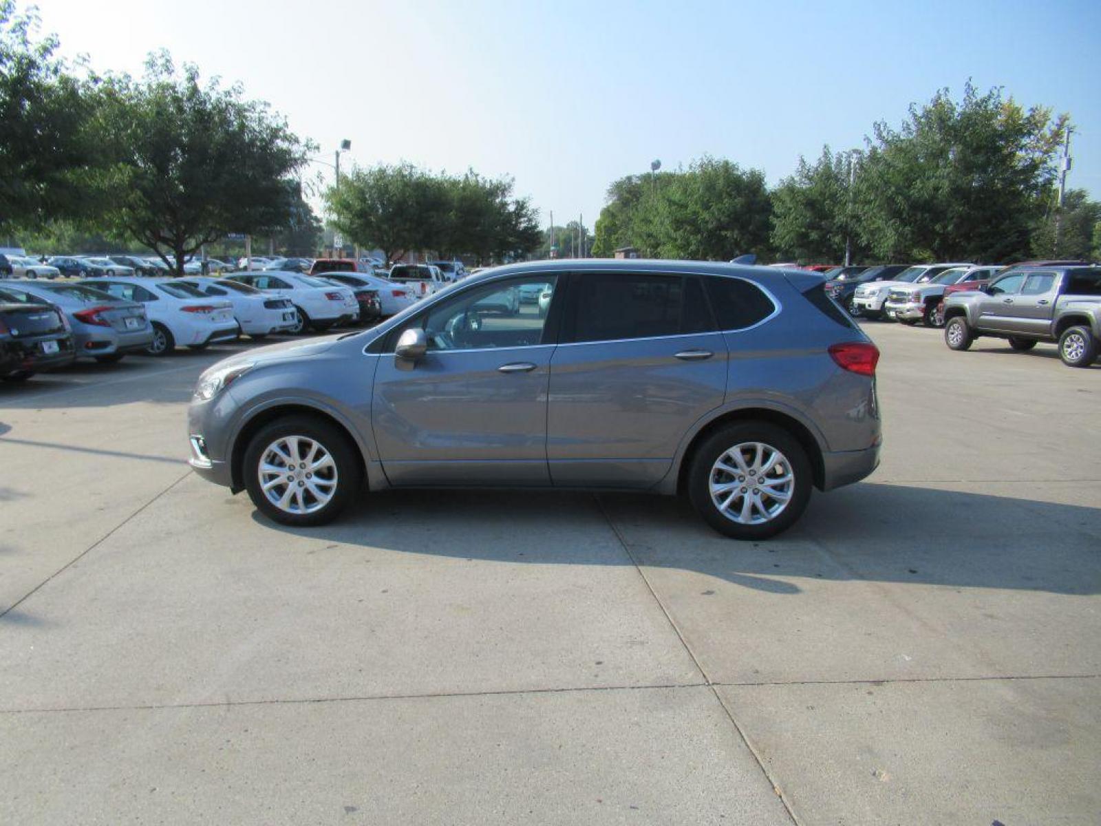 2020 GRAY BUICK ENVISION PREFERRED (LRBFX1SA1LD) with an 2.5L engine, Automatic transmission, located at 908 SE 14th Street, Des Moines, IA, 50317, (515) 281-0330, 41.580303, -93.597046 - Photo #7