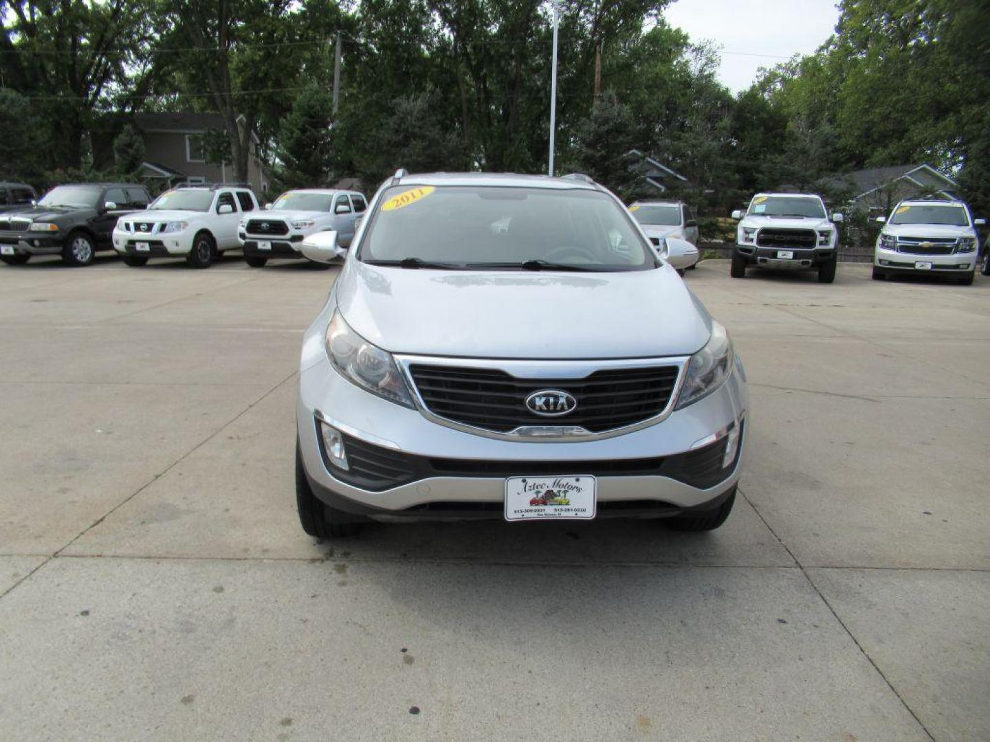 2011 SILVER KIA SPORTAGE EX (KNDPCCA22B7) with an 2.4L engine, Automatic transmission, located at 908 SE 14th Street, Des Moines, IA, 50317, (515) 281-0330, 41.580303, -93.597046 - Photo#1