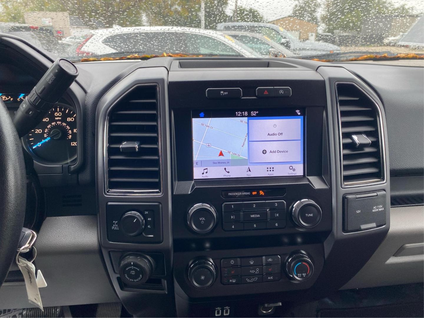 2019 WHITE FORD F150 SUPERCREW XLT (1FTEW1E47KK) with an 3.5L engine, Automatic transmission, located at 908 SE 14th Street, Des Moines, IA, 50317, (515) 281-0330, 41.580303, -93.597046 - Photo#12