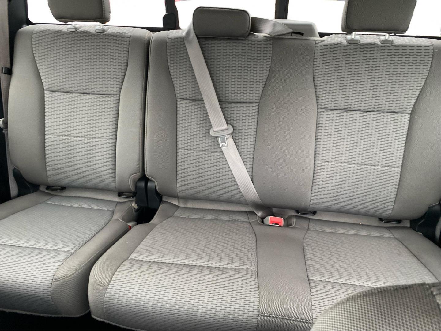 2019 WHITE FORD F150 SUPERCREW XLT (1FTEW1E47KK) with an 3.5L engine, Automatic transmission, located at 908 SE 14th Street, Des Moines, IA, 50317, (515) 281-0330, 41.580303, -93.597046 - Photo#13