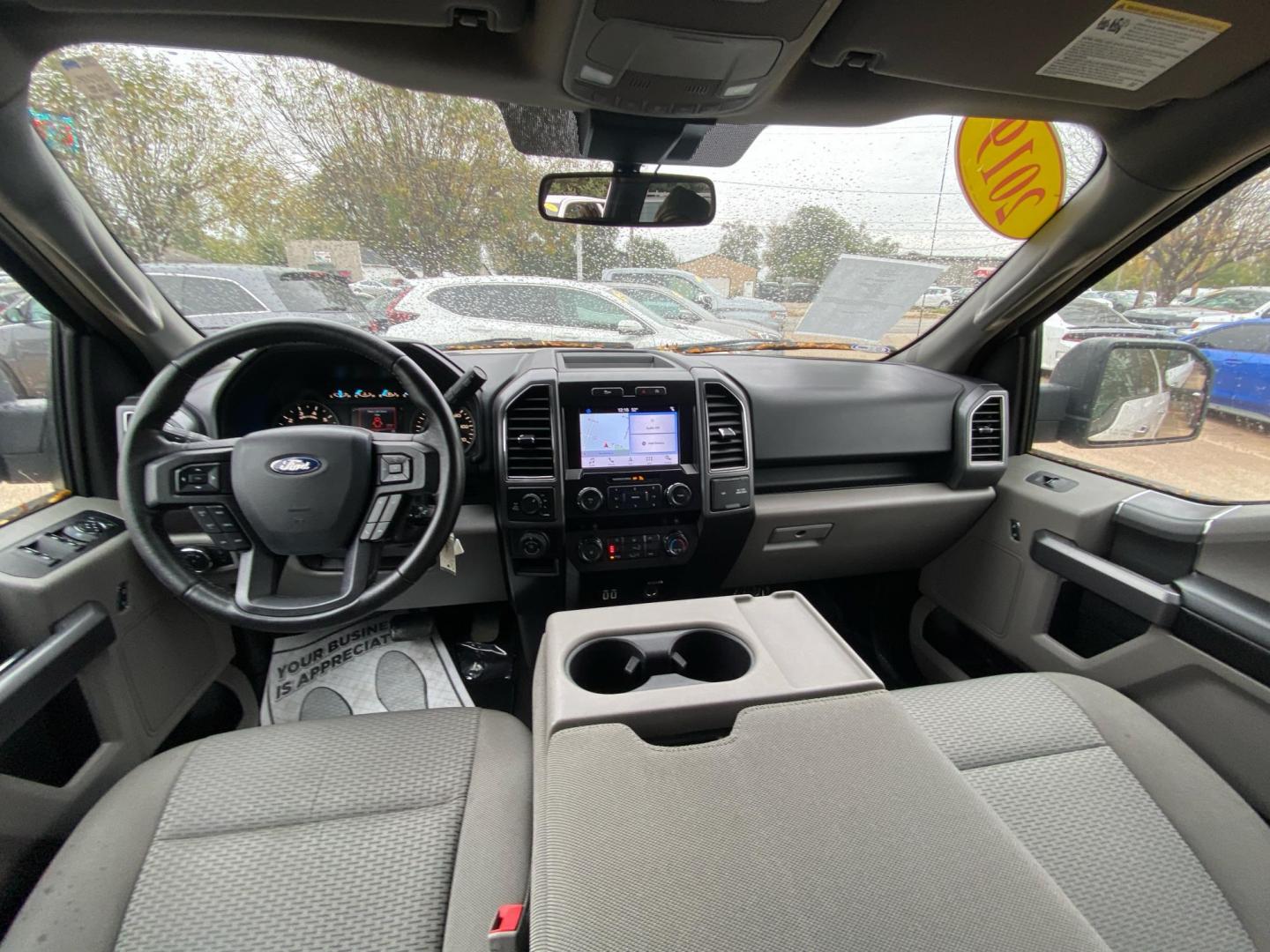 2019 WHITE FORD F150 SUPERCREW XLT (1FTEW1E47KK) with an 3.5L engine, Automatic transmission, located at 908 SE 14th Street, Des Moines, IA, 50317, (515) 281-0330, 41.580303, -93.597046 - Photo#20