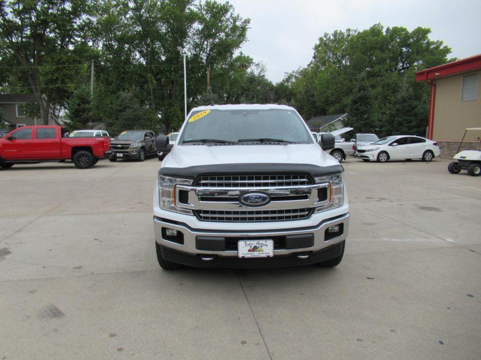 2019 WHITE FORD F150 SUPERCREW XLT (1FTEW1E47KK) with an 3.5L engine, Automatic transmission, located at 908 SE 14th Street, Des Moines, IA, 50317, (515) 281-0330, 41.580303, -93.597046 - Photo #1