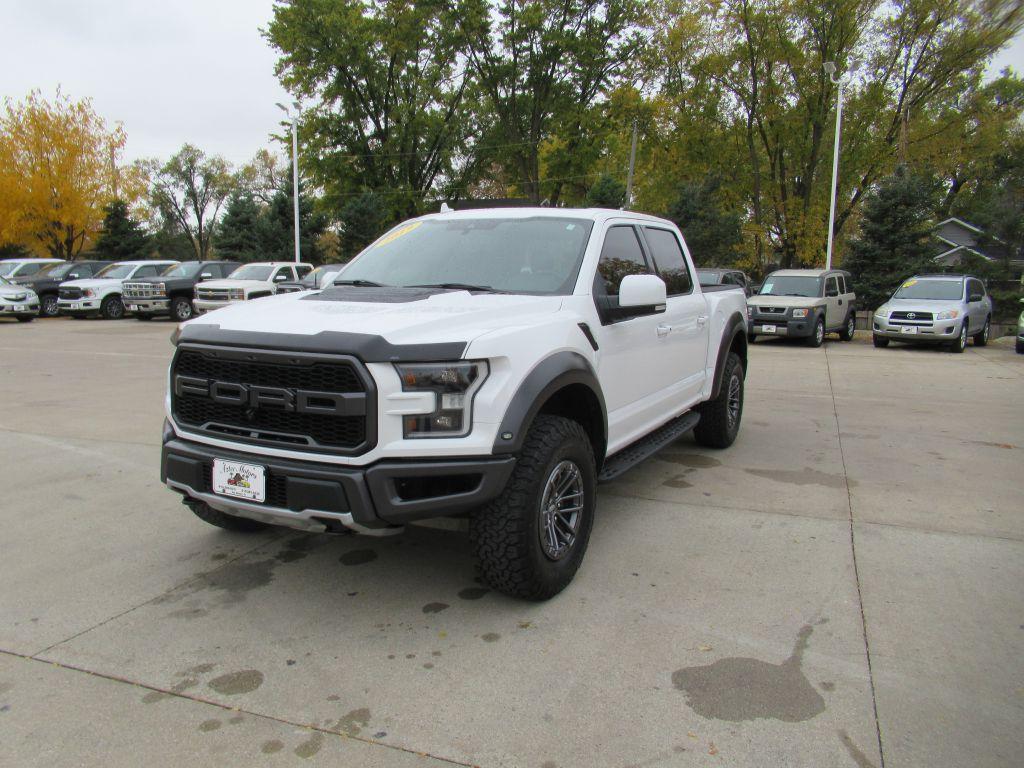 photo of 2019 FORD F150 4DR