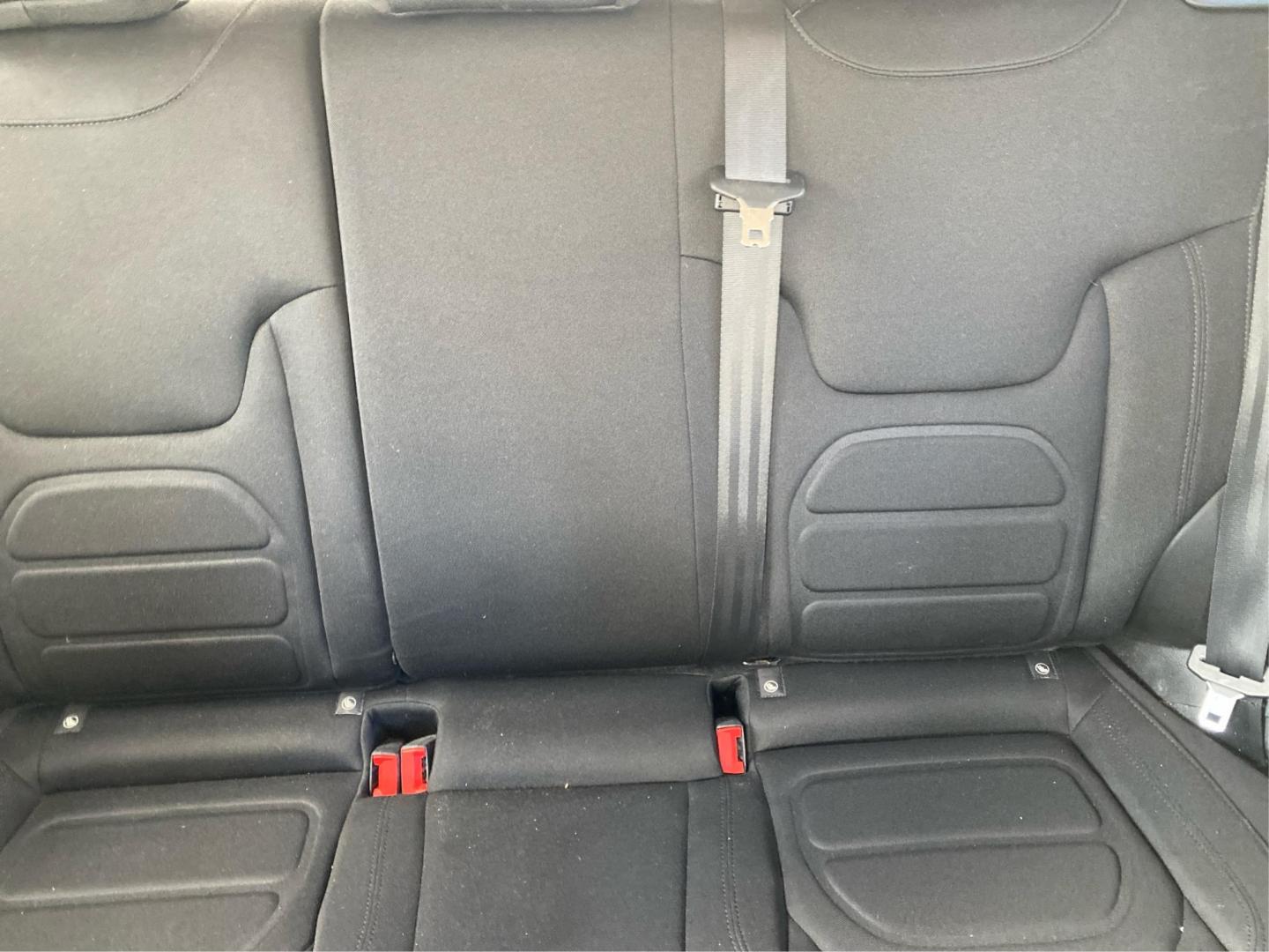 2020 GRAY JEEP RENEGADE LATITUDE (ZACNJBBB1LP) with an 2.4L engine, Automatic transmission, located at 908 SE 14th Street, Des Moines, IA, 50317, (515) 281-0330, 41.580303, -93.597046 - Photo#14