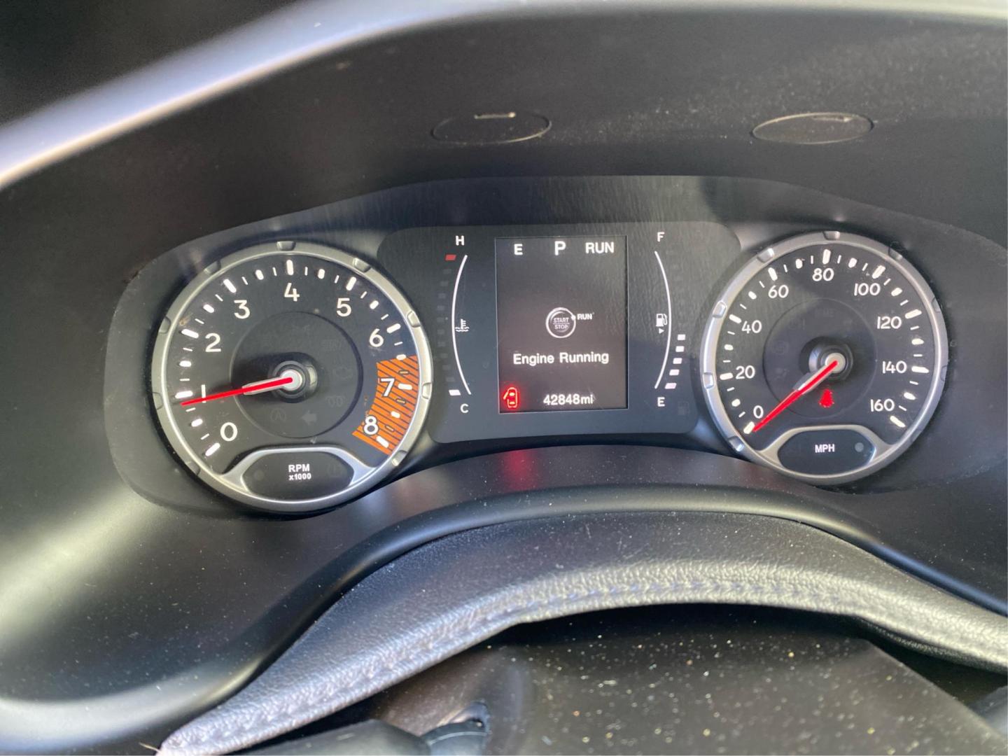 2020 GRAY JEEP RENEGADE LATITUDE (ZACNJBBB1LP) with an 2.4L engine, Automatic transmission, located at 908 SE 14th Street, Des Moines, IA, 50317, (515) 281-0330, 41.580303, -93.597046 - Photo#15