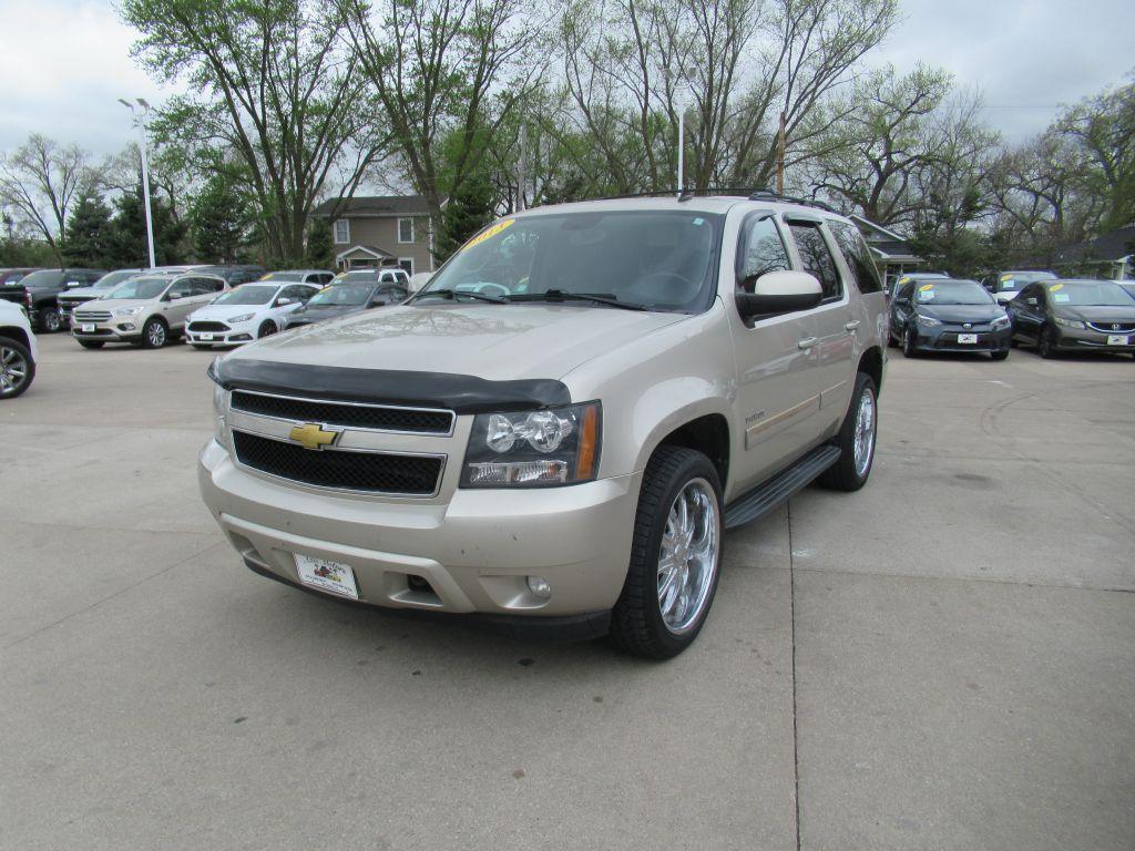 photo of 2013 CHEVROLET TAHOE 4DR