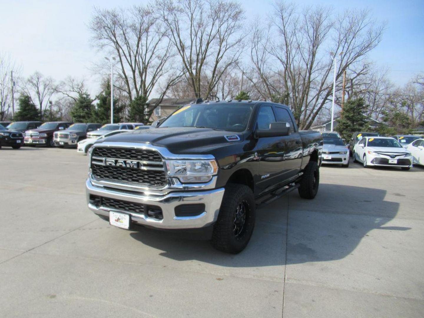2020 BLACK RAM 2500 TRADESMAN (3C6UR5CL0LG) with an 6.7L engine, Automatic transmission, located at 908 SE 14th Street, Des Moines, IA, 50317, (515) 281-0330, 41.580303, -93.597046 - Photo#0