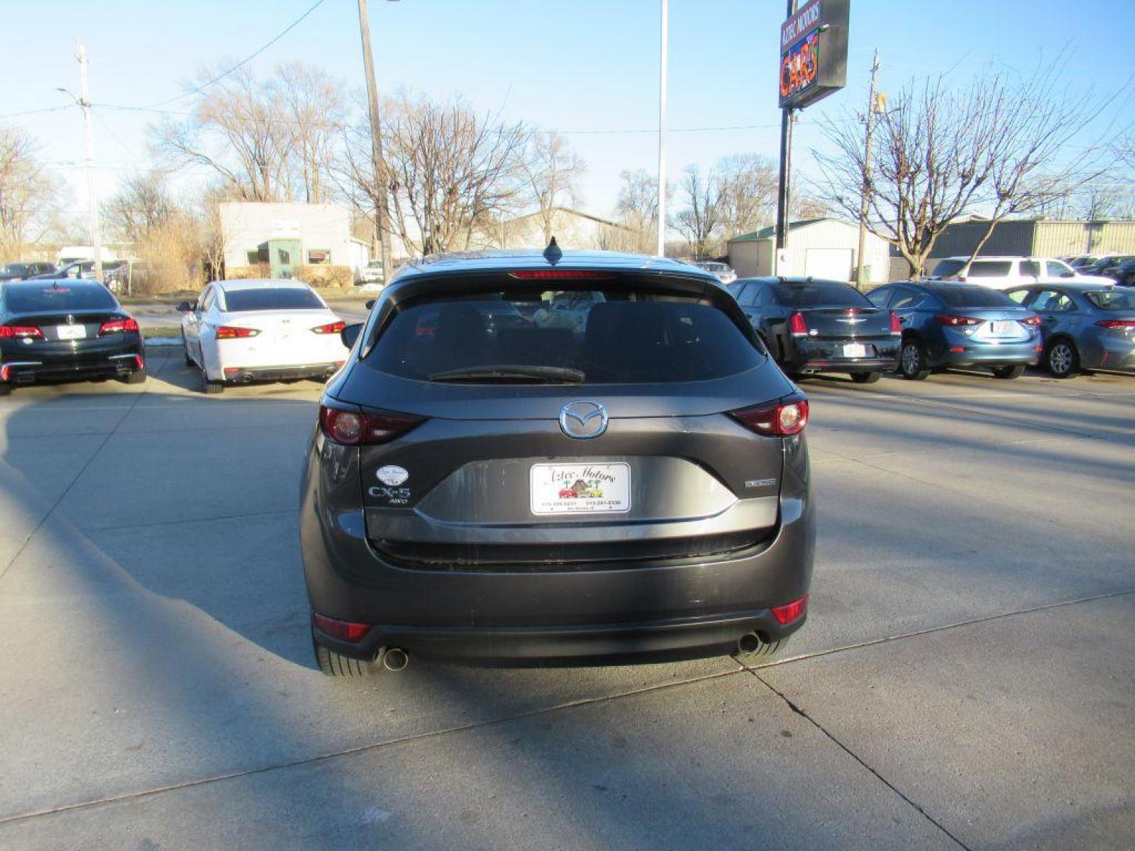 2021 GRAY MAZDA CX-5 TOURING (JM3KFBCM8M0) with an 2.5L engine, Automatic transmission, located at 908 SE 14th Street, Des Moines, IA, 50317, (515) 281-0330, 41.580303, -93.597046 - Photo #5