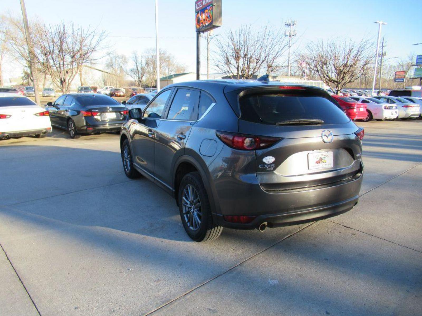2021 GRAY MAZDA CX-5 TOURING (JM3KFBCM8M0) with an 2.5L engine, Automatic transmission, located at 908 SE 14th Street, Des Moines, IA, 50317, (515) 281-0330, 41.580303, -93.597046 - Photo #6