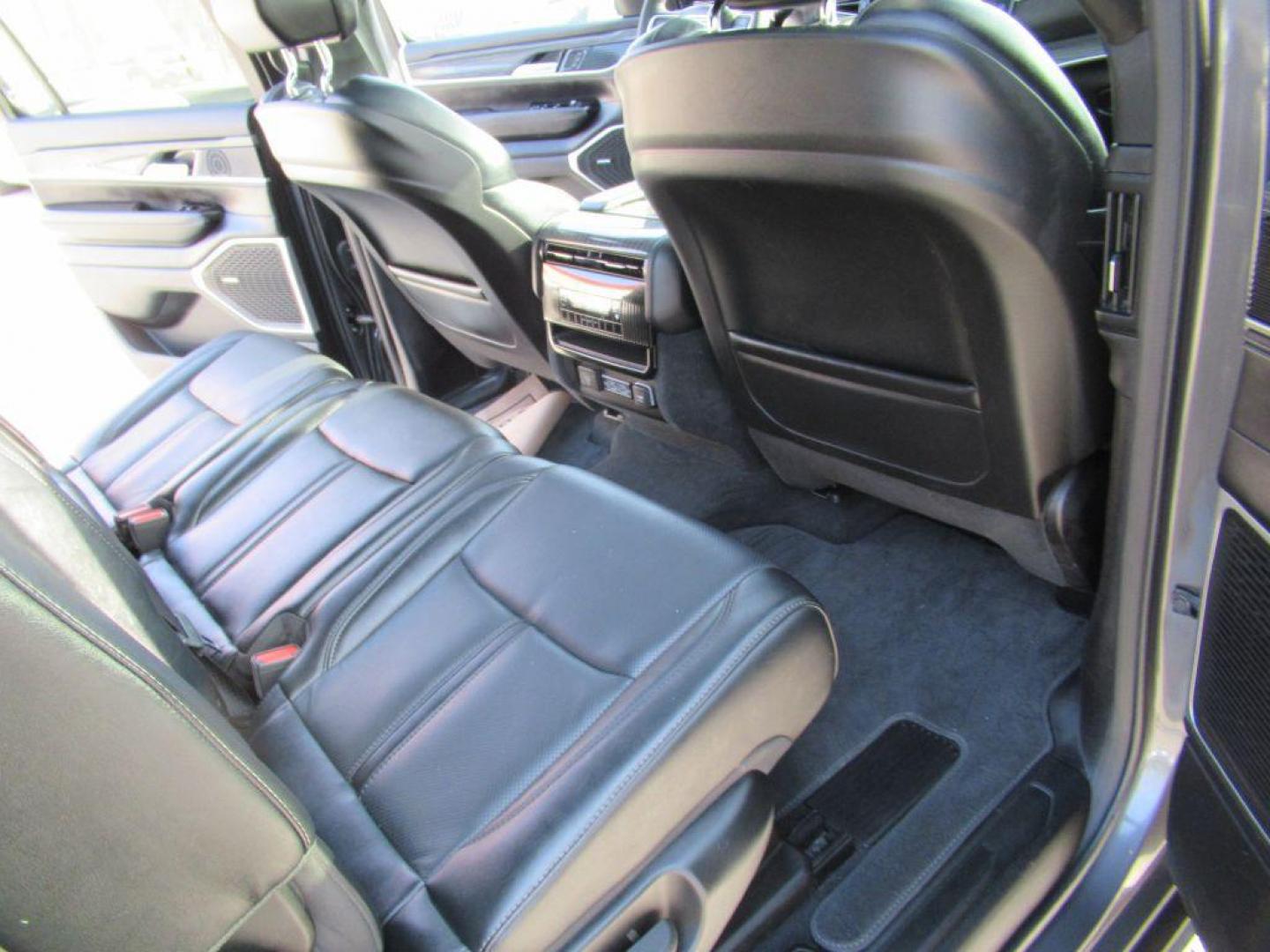 2022 GRAY JEEP WAGONEER SERIES II (1C4SJVBT8NS) with an 5.7L engine, Automatic transmission, located at 908 SE 14th Street, Des Moines, IA, 50317, (515) 281-0330, 41.580303, -93.597046 - Photo#13