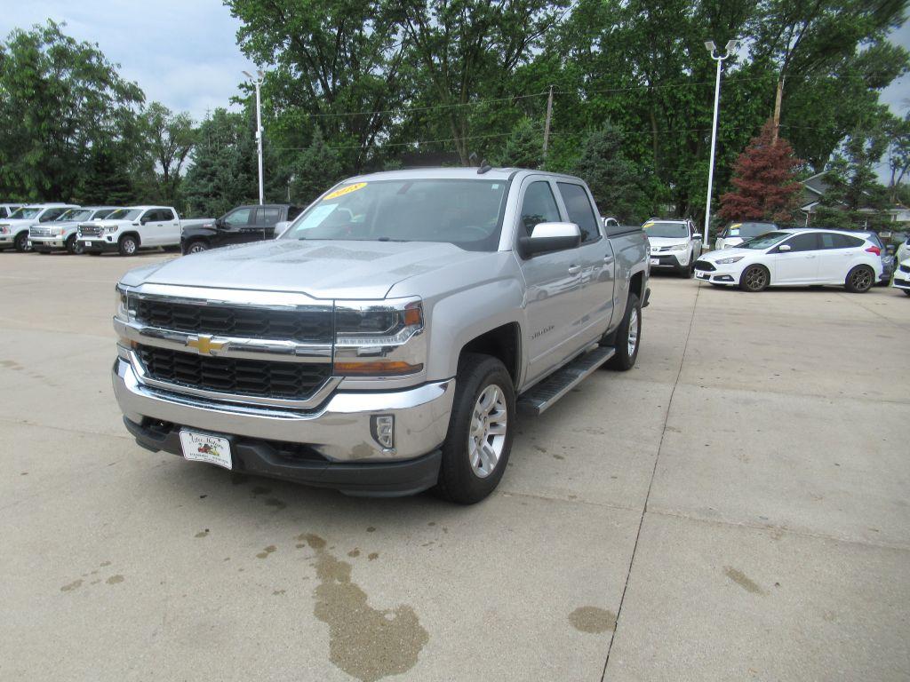photo of 2018 CHEVROLET SILVERADO 1500 4DR