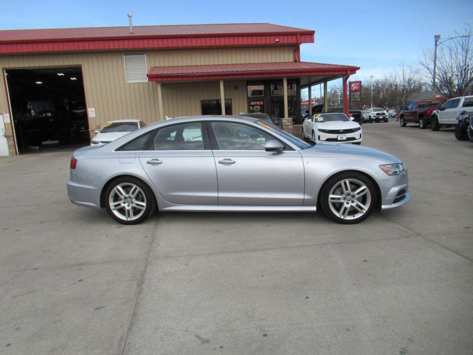 2016 SILVER AUDI A6 PREMIUM PLUS (WAUGFAFC1GN) with an 2.0L engine, Automatic transmission, located at 908 SE 14th Street, Des Moines, IA, 50317, (515) 281-0330, 41.580303, -93.597046 - Photo #3