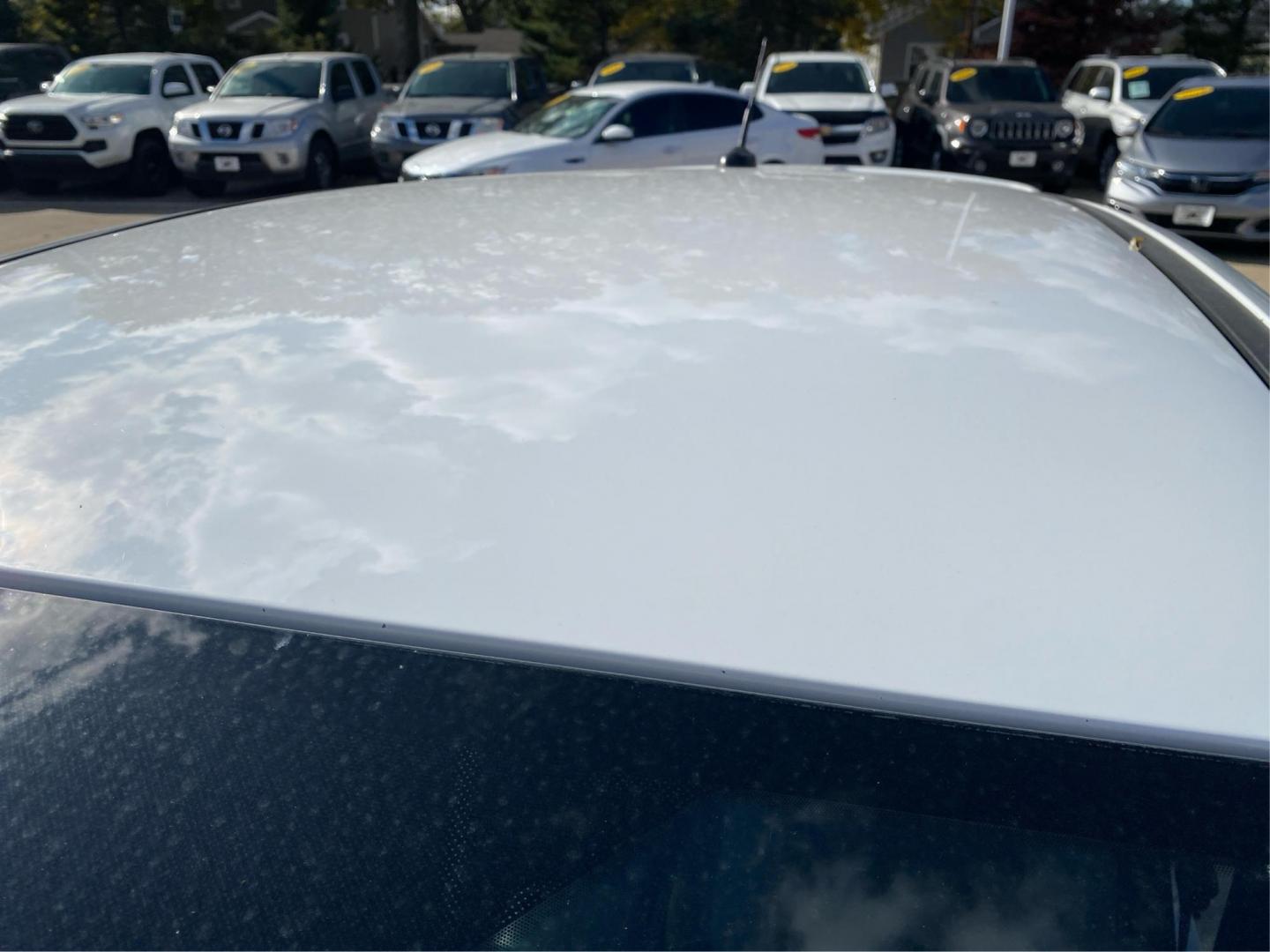 2018 WHITE FORD FOCUS ST (1FADP3L98JL) with an 2.0L engine, 6-Speed Manual transmission, located at 908 SE 14th Street, Des Moines, IA, 50317, (515) 281-0330, 41.580303, -93.597046 - Photo#11