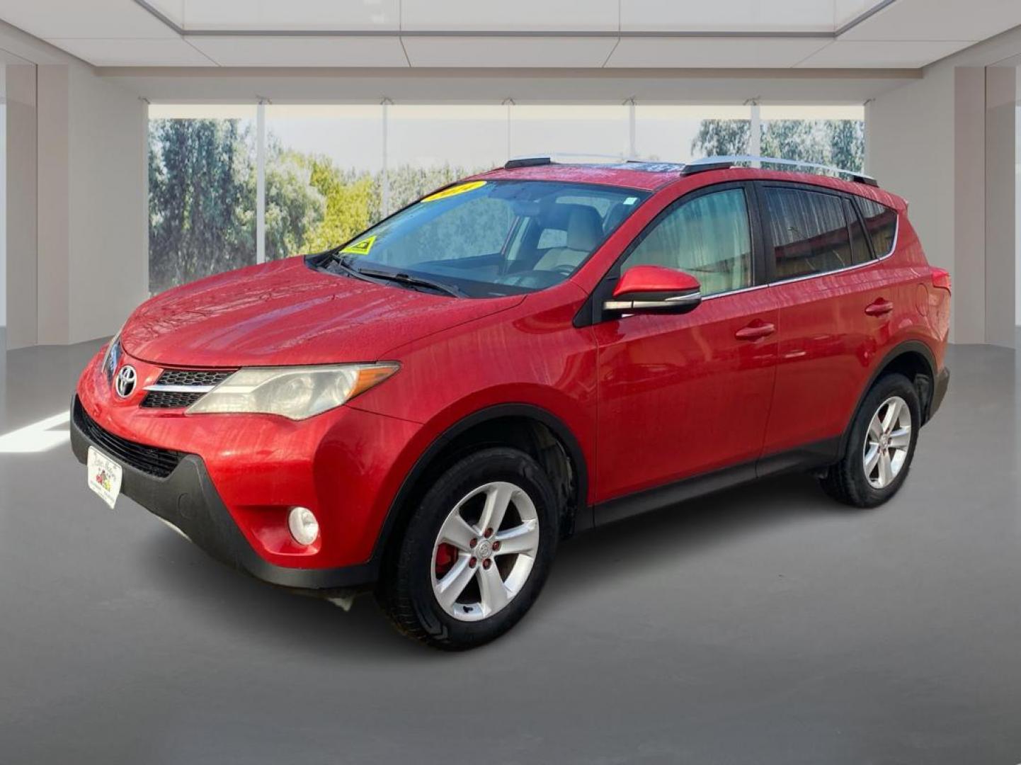 2014 RED TOYOTA RAV4 XLE (2T3RFREV8EW) with an 2.5L engine, Automatic transmission, located at 908 SE 14th Street, Des Moines, IA, 50317, (515) 281-0330, 41.580303, -93.597046 - Photo#7