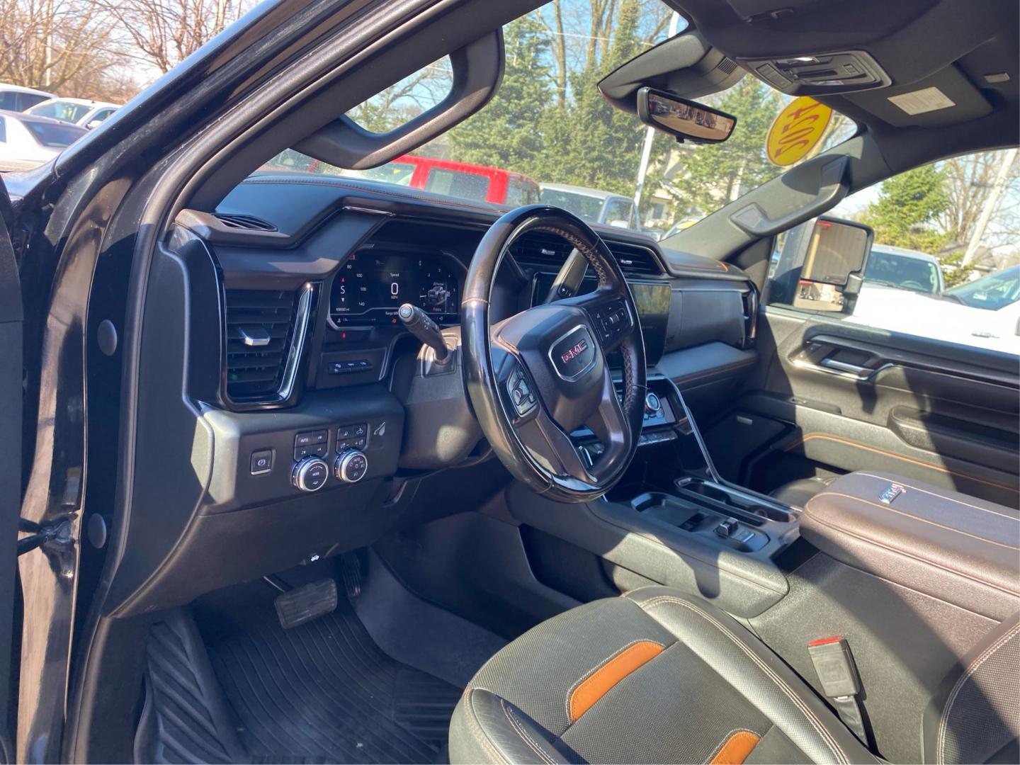 2024 BLACK GMC SIERRA CREW CAB 2500 AT4 (1GT49PEY2RF) with an 6.6L engine, Automatic transmission, located at 908 SE 14th Street, Des Moines, IA, 50317, (515) 281-0330, 41.580303, -93.597046 - Photo#15