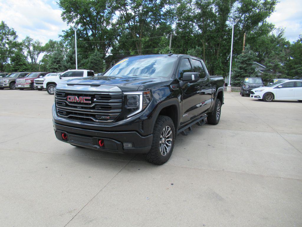 photo of 2023 GMC SIERRA 4DR